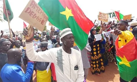 Burkina Faso Manifestation Devant L Ambassade Des Tats Unis En