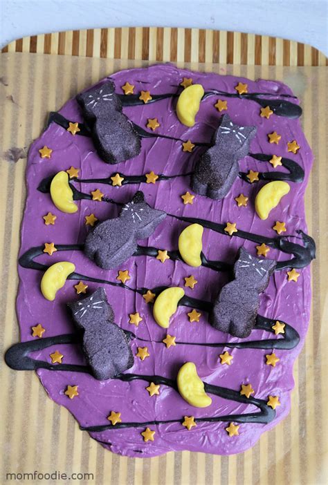 Black Cat Halloween Bark Mom Foodie