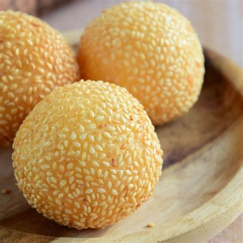 chinese fried sesame seed balls  red bean paste filling jian dui