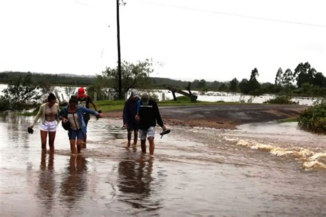 Defensa Civil asistió a 250 familias por las inclemencias climáticas