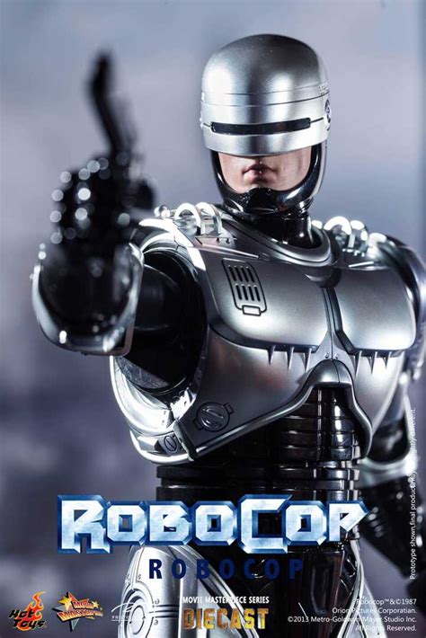 Best Metal Robot from Hot Toys | Figround