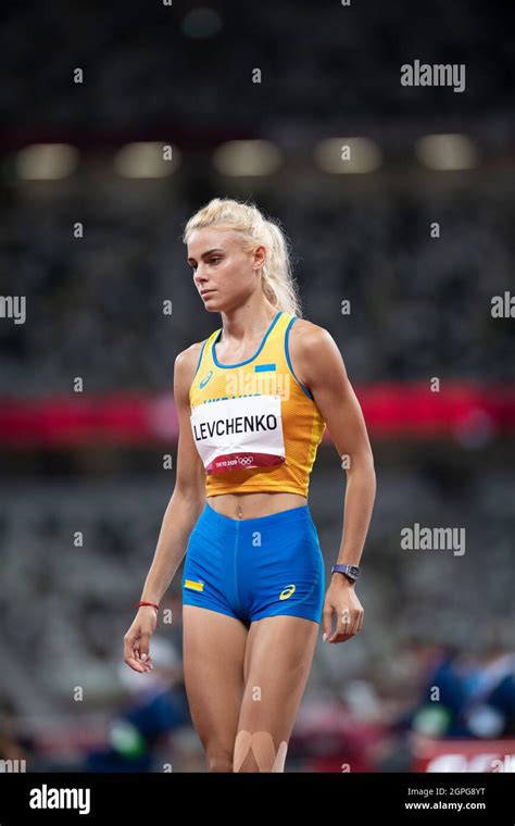 Yuliya Levchenko High Jump Immagini E Fotografie Stock Ad Alta