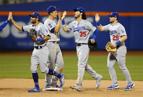 Dodgers vs Mets Odds, Picks, and Probable Pitchers (August 15)