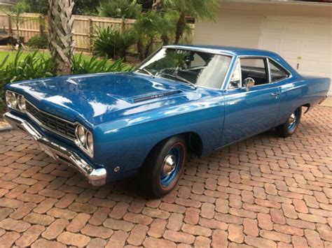 426 Hemi 4 Speed 1968 Road Runner Rotisserie Restored Classic