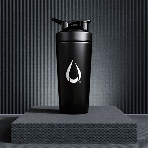 Shaker Bottle - The deluxe shaker bottle – Athlete Fuel