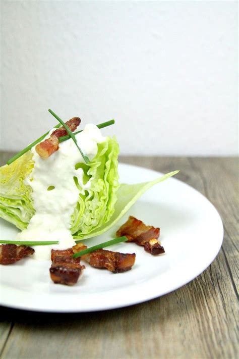 Laitue Iceberg Lardons Sauce Au Bleu Salade Iceberg Repas Sain