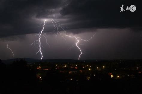 多雷雨的夏季来到了你是否害怕打雷在农村害怕打雷的人多半做过这些事 每日头条