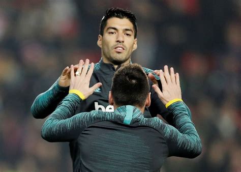 Atletico Madrid Lining Up Free Move For Luis Suarez