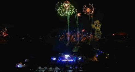 Kemeriahan Malam Tahun Baru Di GWK Bali Bukan Sekedar Konser