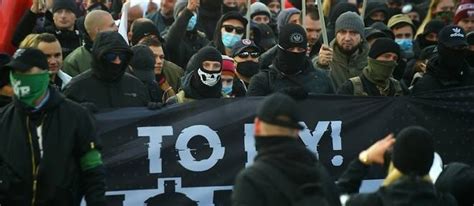 Pologne Des Milliers De Manifestants Une Marche Organis E Par L