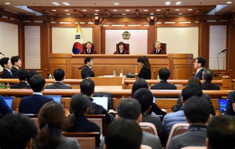 South Korean Court Begins Hearings On Park Geun Hyes Impeachment The New York Times