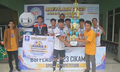 SMAN 1 Ciasem Berhasil Juarai Ajang Kompetisi Futsal BSI Flash 2023