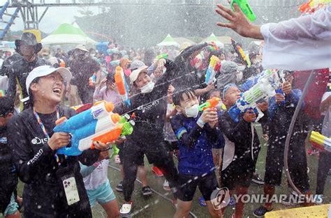 어게인 섬머 평창더위사냥축제 연합뉴스