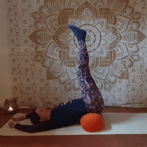 Yin Yoga Mit Vielen Hilfsmitteln Yoga Mit Marion