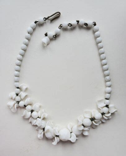 Vintage Milk Glass Bead Necklace White Glass Swirls Faceted Round