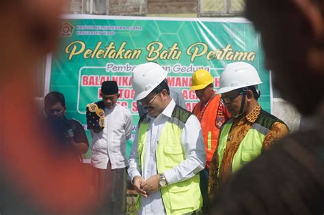 Muhammad Aras Hadiri Peletakan Batu Pertama Balai Nikah Dan Manasik