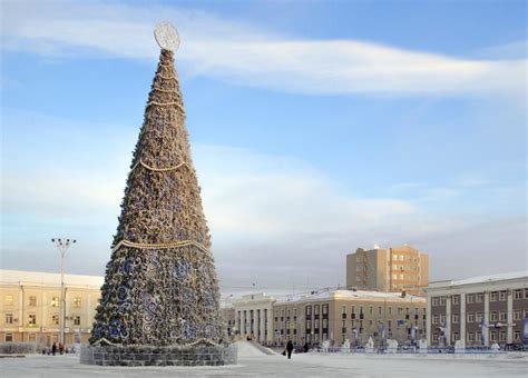 Yakutsk, Russian Federation, 2019 - New year tree in Yakutsk city ...