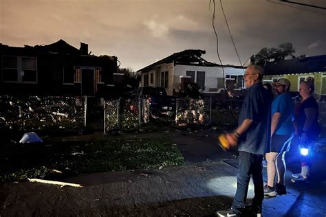 Tornado Causa Estragos E Ao Menos Uma Morte Em Nova Orleans