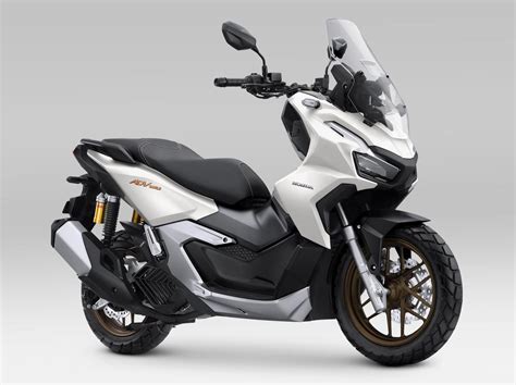 ホンダ「adv160」が海外で登場！ 個性的デザインと軽快さが人気の「adv150」が最新スペックに進化 Webオートバイ