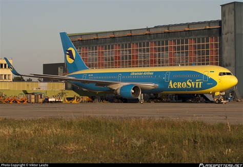 UR VVV AeroSvit Airlines Boeing 767 33AER WL Photo By Viktor Laszlo