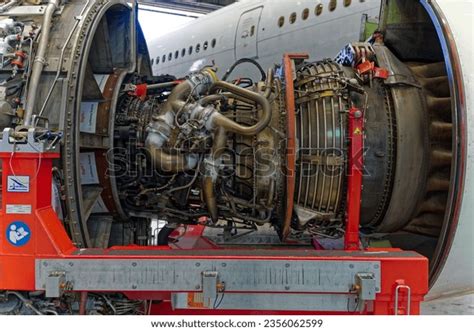 138 Jet Engine Maintenance Photos Images, Stock Photos & Vectors ...