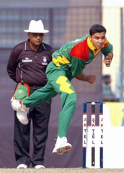 Mashrafe Mortaza in delivery stride | ESPNcricinfo.com