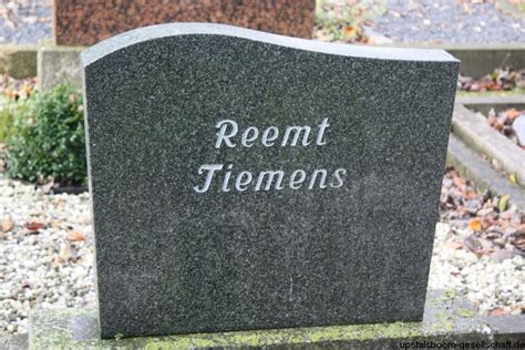 Grab Von Reemt Tiemens Friedhof Loppersum Neuer Friedhof