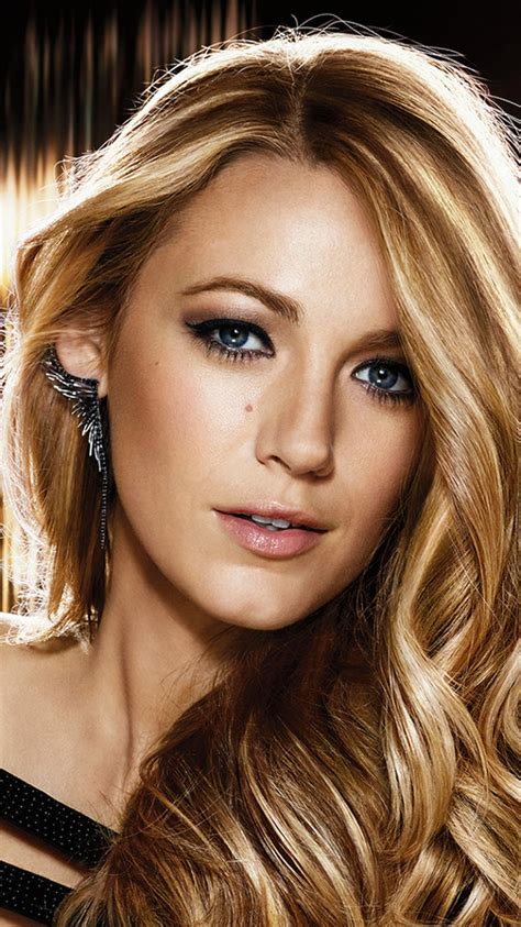 Celebrity Blake Lively American Blue Eyes Face Actress Blonde