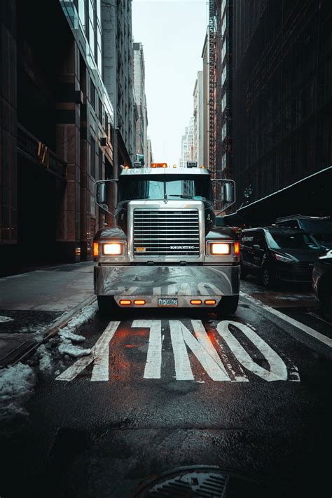 Importance Of Brake Safety And Inspections For Truck Drivers - Phoenix