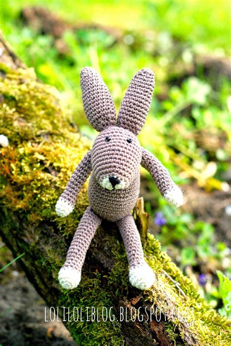 LoliLoli Amigurumi Zajączek wielkanocny na szydełku z instrukcją