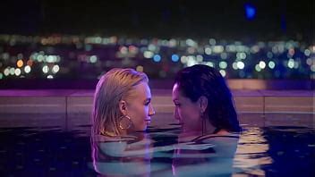 Slayed Hot Babes Enjoy Lesbian Fun XNXX