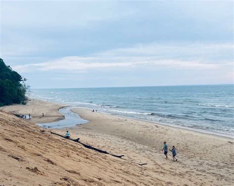 Lake Michigan Camping on the Beach — discovering anew