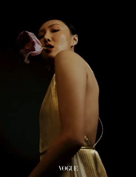 Pin By Mar A On Mamamoo Mamamoo Vogue Korea Hwasa