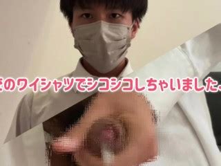 28 コスプレ大学生が高校の制服着ながら大量射精しちゃいました Pornhub Gay