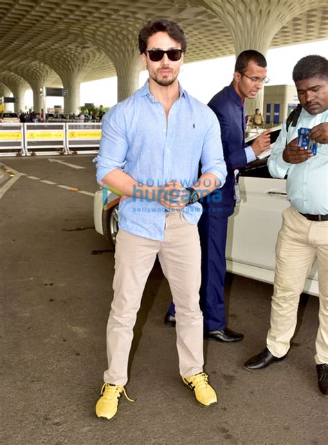 Photos Kriti Kharbanda And Tiger Shroff Snapped At The Airport 1 Tiger Shroff Images