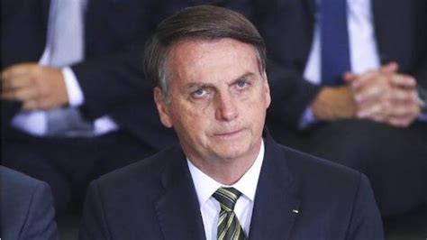 Defesa De Bolsonaro Já Está Em Posse Das Joias Para Devolver à União