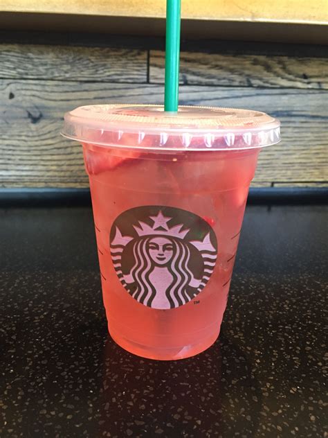 Strawberry Acai Refresher Starbucks Drinks Strawberry Starbucks