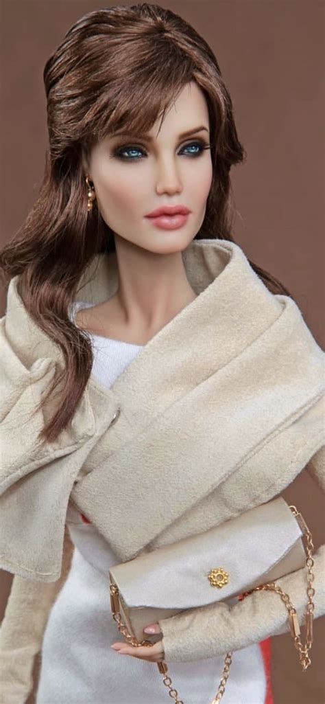 Angelina Jolie Pitt Barbie