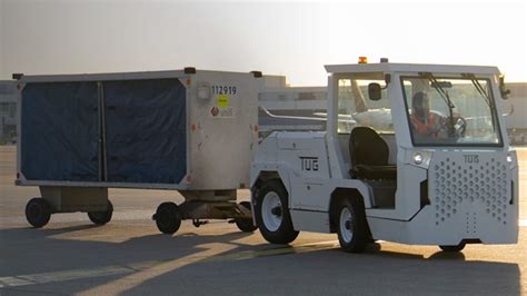 Tug Endurance Baggage Tractor Aviation Pros