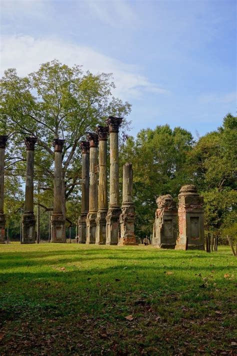 The Ruins Of Mississippis Biggest Plantation House The Forgotten South