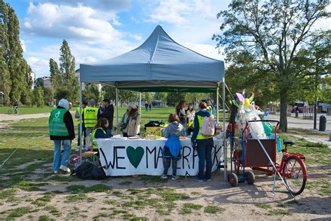 World Cleanup Day Im Mauerpark Cleanup Aktion Im Mauerpark Flickr