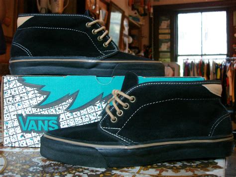 Theothersideofthepillow Vintage Vans Black Black Suede Chukka Boot