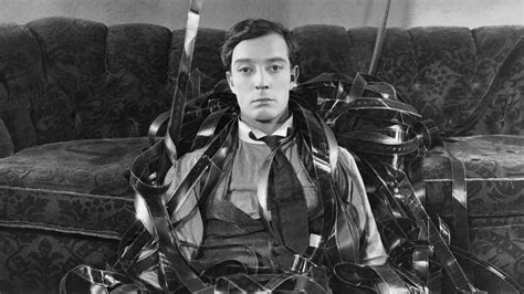 Camera Man Review: Buster Keaton Is More Human than Legend