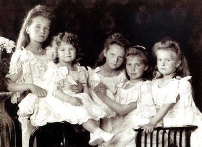 Anastasia Romanov with her siblings - Anastasia Romanov Photo (18577652 ...