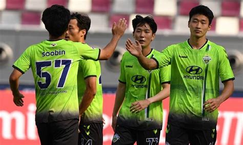 Nh N Nh Soi K O Jeonbuk Hyundai Motors Vs Lion City Sailors H