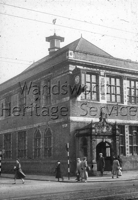 Tooting Library- c1955 - Wandsworth Borough PhotosWandsworth Borough Photos