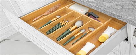 Vaefae Bamboo Silverware Organizer Expandable Kitchen Drawer Organizer