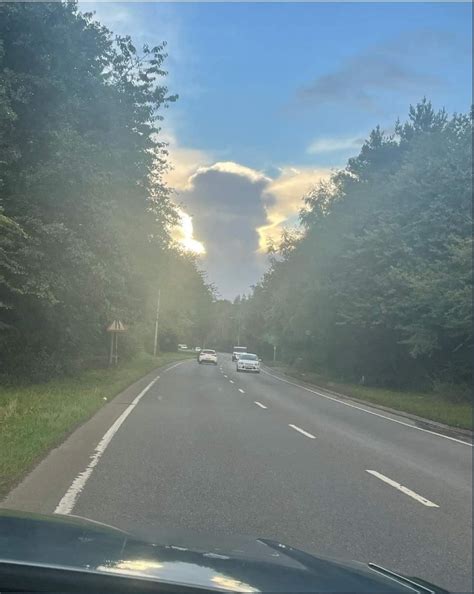 queen elizabeth ii cloud formation resembling  queen appears