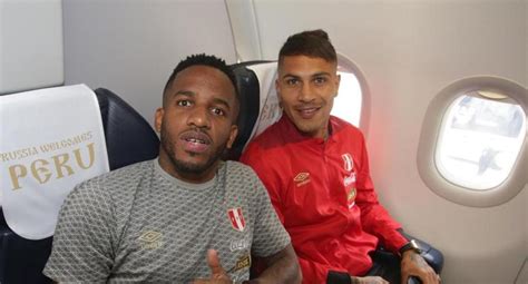 Paolo Guerrero Jefferson Farfán Dedicó Publicación Al ‘depredador Por