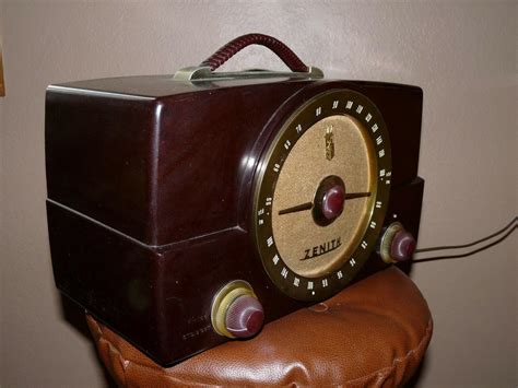 Vintage Zenith Bakelite Radio Am Fm 2039585935